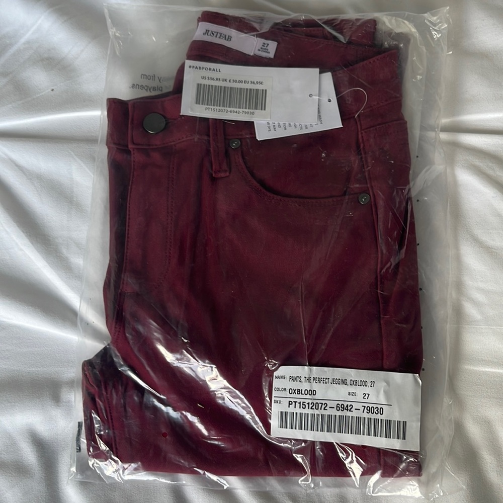 JustFab The Perfect Jegging in Oxblood - Picture 5 of 8